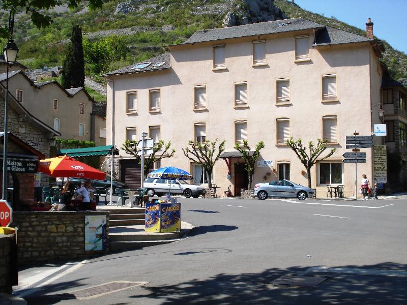 Azureva La Malene Hotel Lozere Buitenkant foto